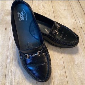SAS Tripad comfort metro black patent loafer 10w